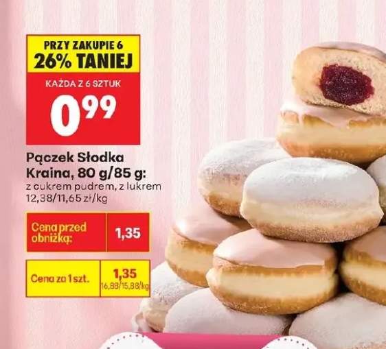 Pączek słodka kraina z cukrem pudrem