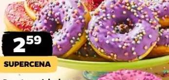 Donut z nadzieniem jagodowym