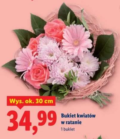 Bukiet kwiatów w ratanie