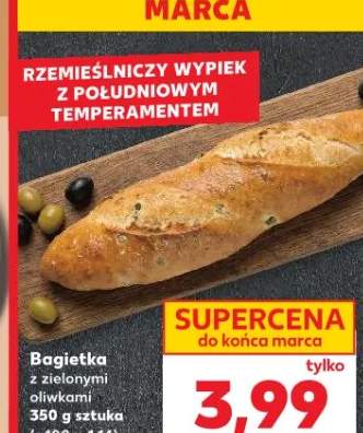 Bagietka z zielonym oliwkami