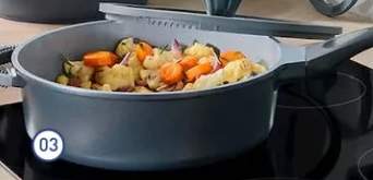 Patelnia aluminiowa z pokrywką 28 cm