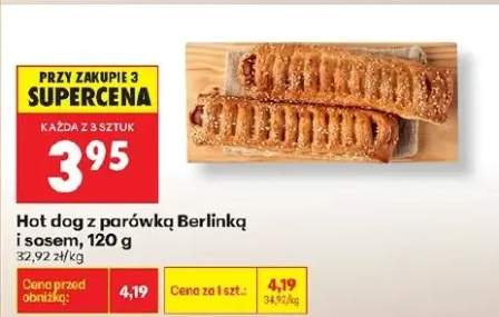 Hot dog z parówką berlińską i sosem