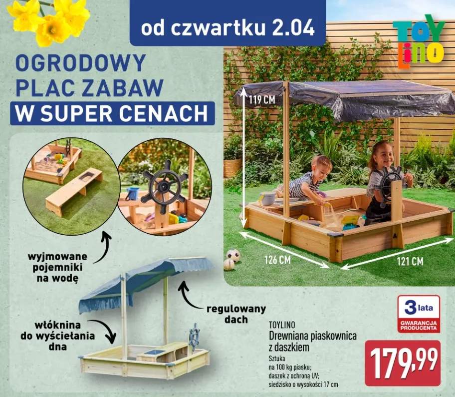 Drewniana piaskownica z daszkiem