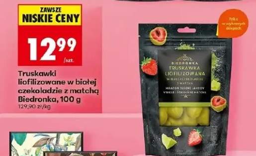 Truskawki liofilizowane w białej czekoladzie z matchą