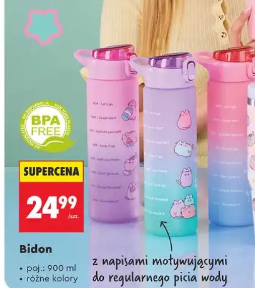 Bidon z napisami motywującymi do regularnego picia wody