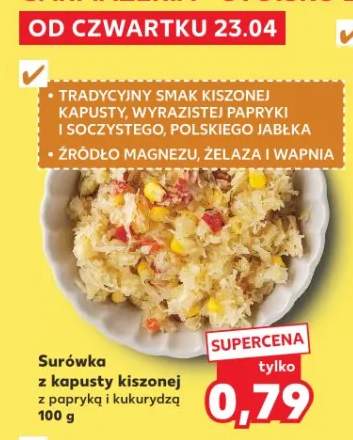 Surówka z kapusty kiszonej z papryka i kukurydza