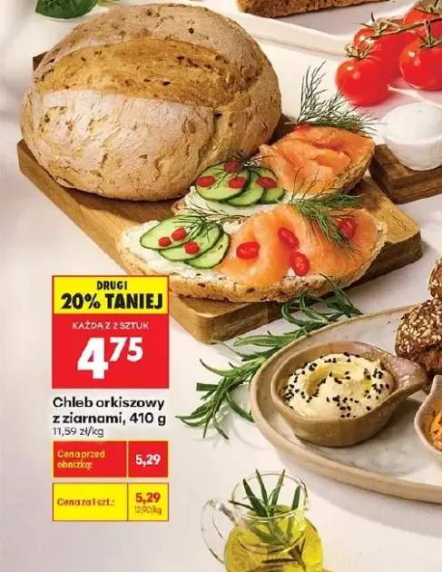 Chleb orkiszowy z ziarnami