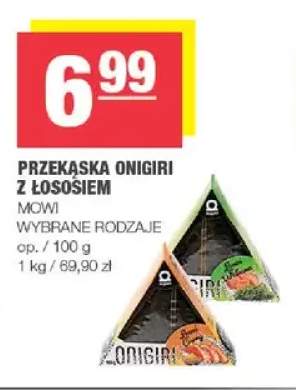 Przekąska onigiri z łososiem Mowi