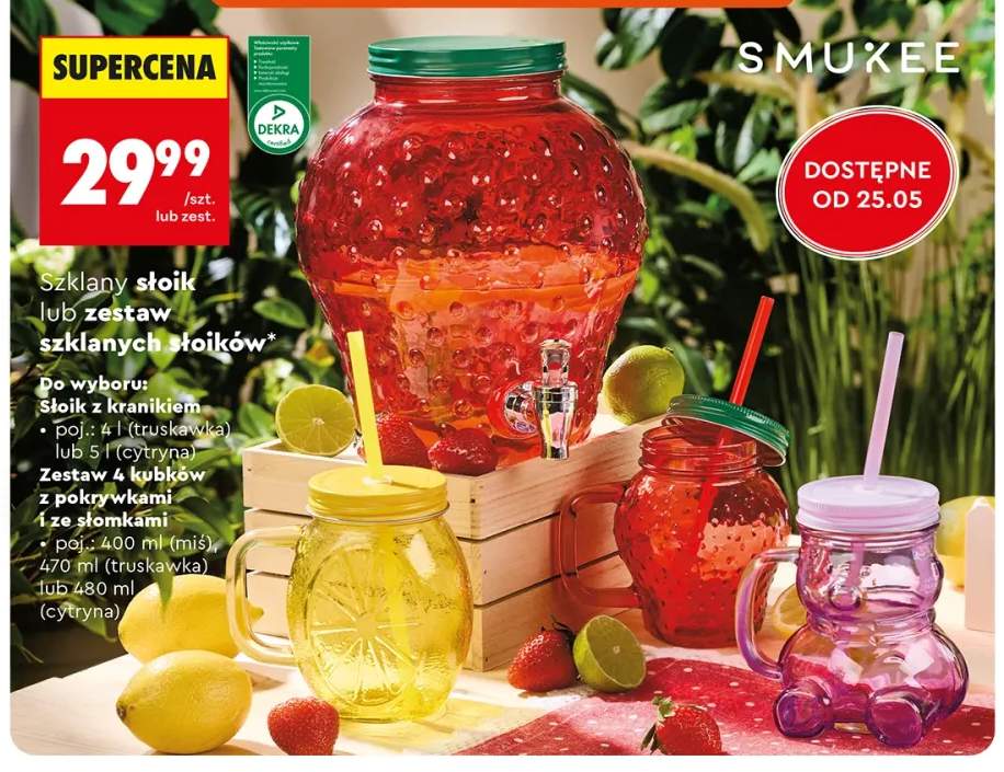 Szklany słoik lub zestaw szklanych słoików