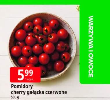Pomidory cherry gałązka czerwone