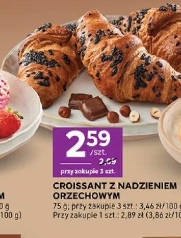 Croissant z nadzieniem orzechowym